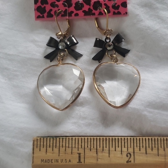 Betsey Johnson Rare Clear Crystal Heart & Bow Drop Earrings - Picture 5 of 5
